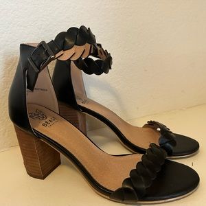 Women’s Black Heels (size 8.5)